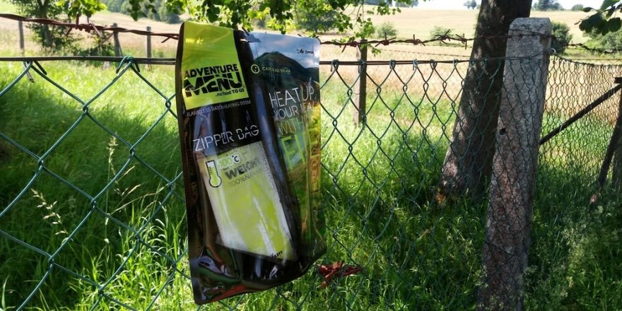 Zipper Bag na ohřev jídla bez plamene - Adventure Menu / F: Vojta Dvořák