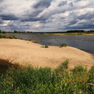 Temné vody Odry valí k moři / F: Monika Klemšová