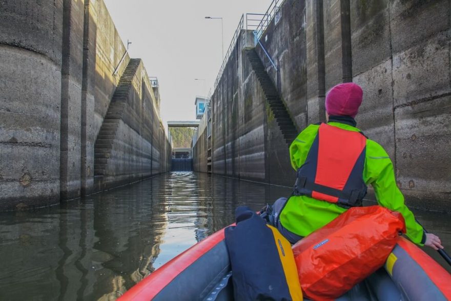 Pohled do plavební komory VD Kořensko / F: Petr Snížek