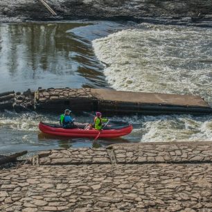 Splutí jezu Rejzíkov je nejlepší propustí / F: Petr Snížek