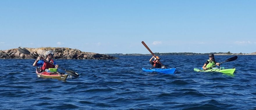 Během delších přesunů hrajeme "dračáky" / F: archiv expedice