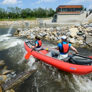 Rybí přechod elektrárny Podtureň-Liptovský Ján slouží zároveń jako vodácká propust. Stačí zmáčknout tlačítko a pustit si vodu. / F: Jan Hocek