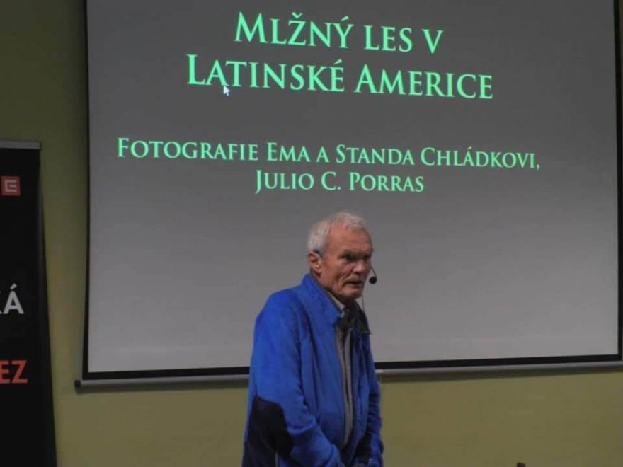 Přednáška během Standovy poslední návštěvy Česka