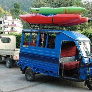 Tady jsme ocenili, že máme zavazadla malá a úsporná :-) / F: Pepíček Beneš